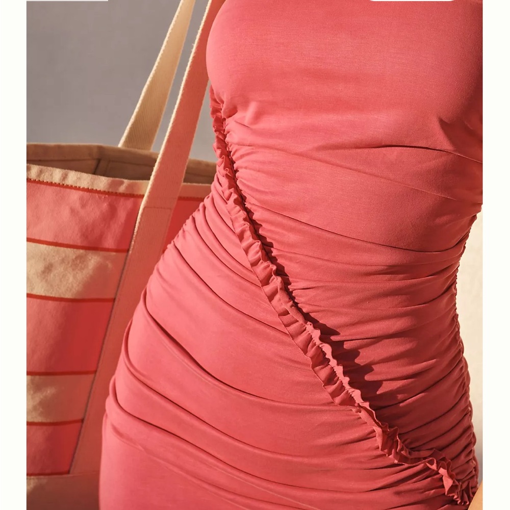 The Gabbie Strapless Ruched Tube Dress
By Anthropologie